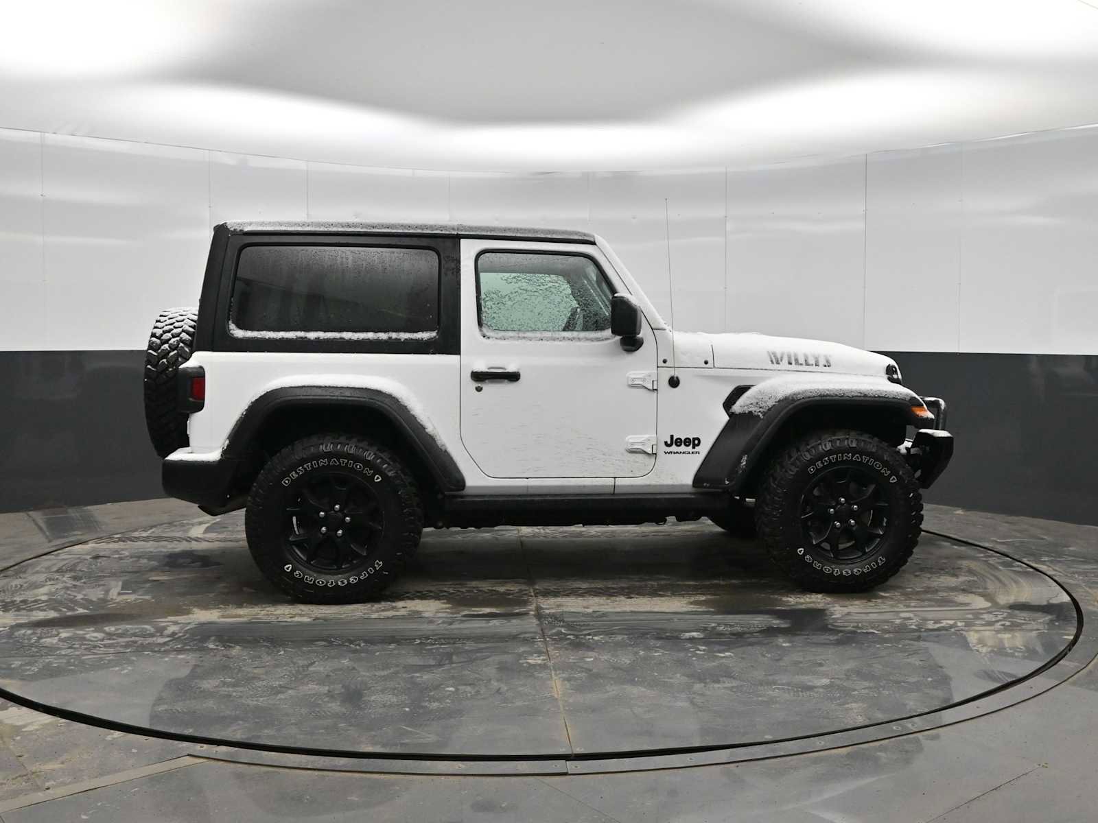 Used 2021 Jeep Wrangler Willys image 4