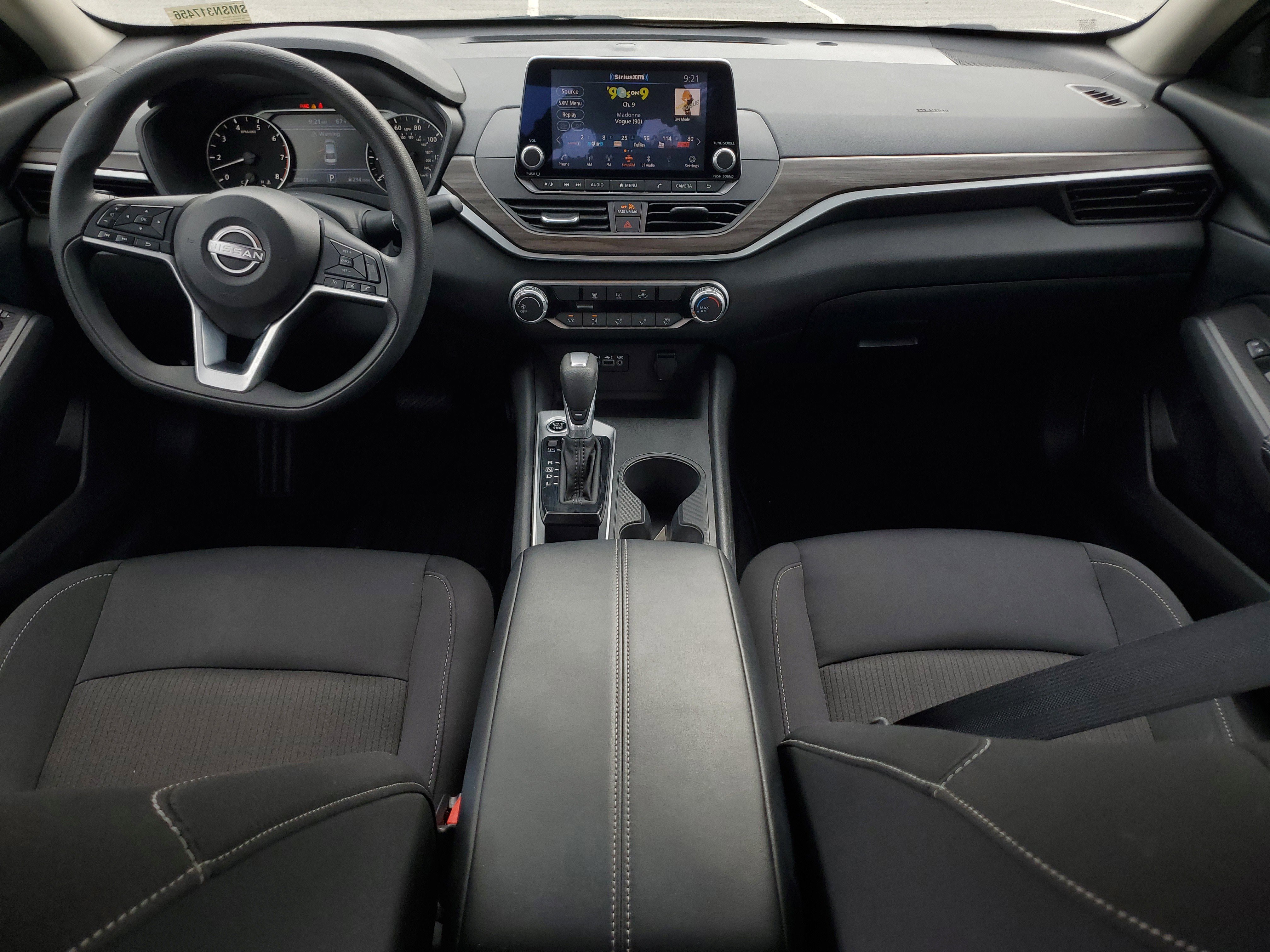 Used 2025 Nissan Altima 2.5 SV FWD image 13