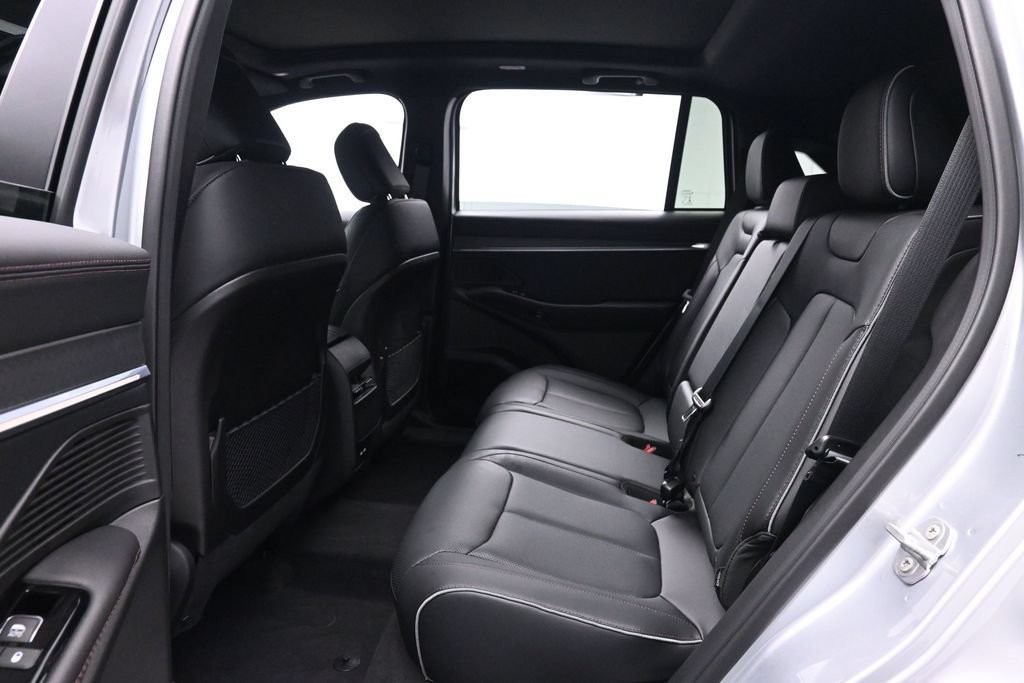 Used 2025 Jeep Wagoneer S Limited AWD/4WD image 14