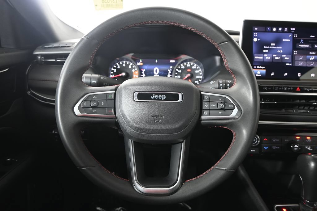 Used 2024 Jeep Compass Trailhawk AWD/4WD image 33