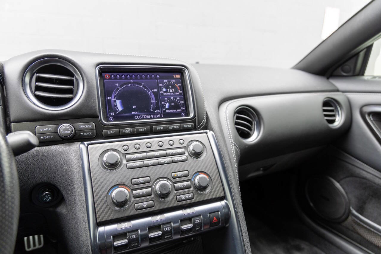 Used 2014 Nissan GT-R Black Edition AWD/4WD image 19