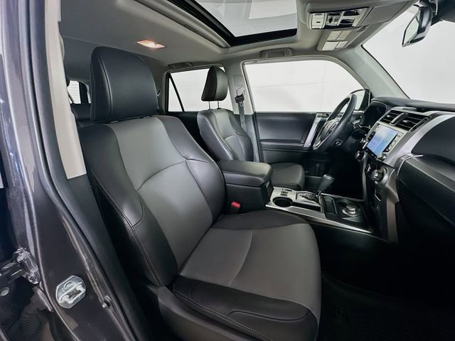 Used 2022 Toyota 4Runner SR5 Premium image 31
