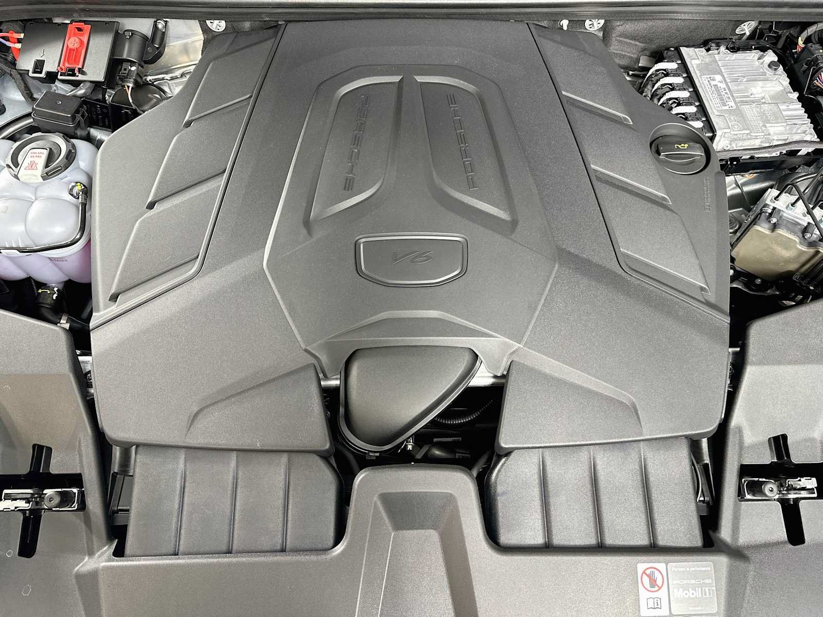 New 2026 Porsche Cayenne AWD/4WD image 30