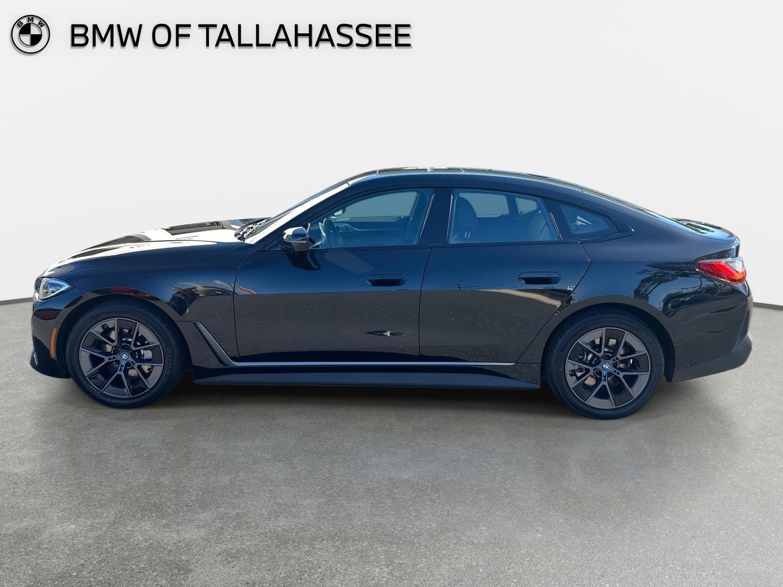 Used 2023 BMW i4 eDrive35 w/ Premium Package image 8