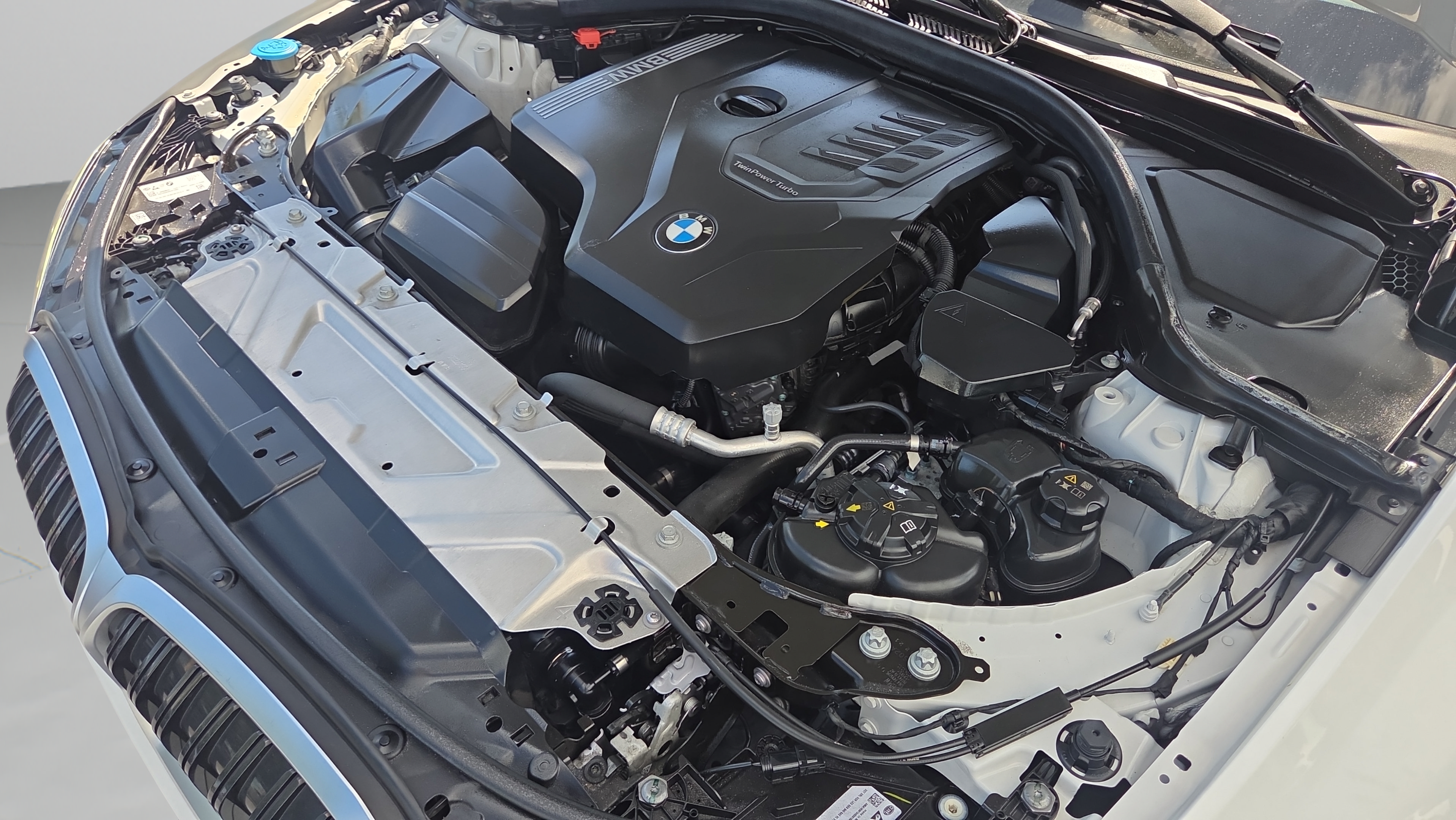 Used 2023 BMW 330i Sedan w/ Premium Package RWD image 20
