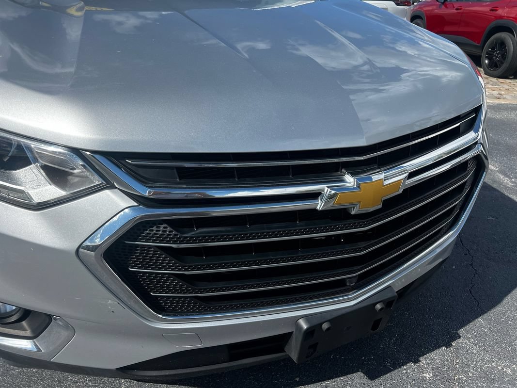Used 2020 Chevrolet Traverse LT w/ LT Premium Package AWD/4WD image 11