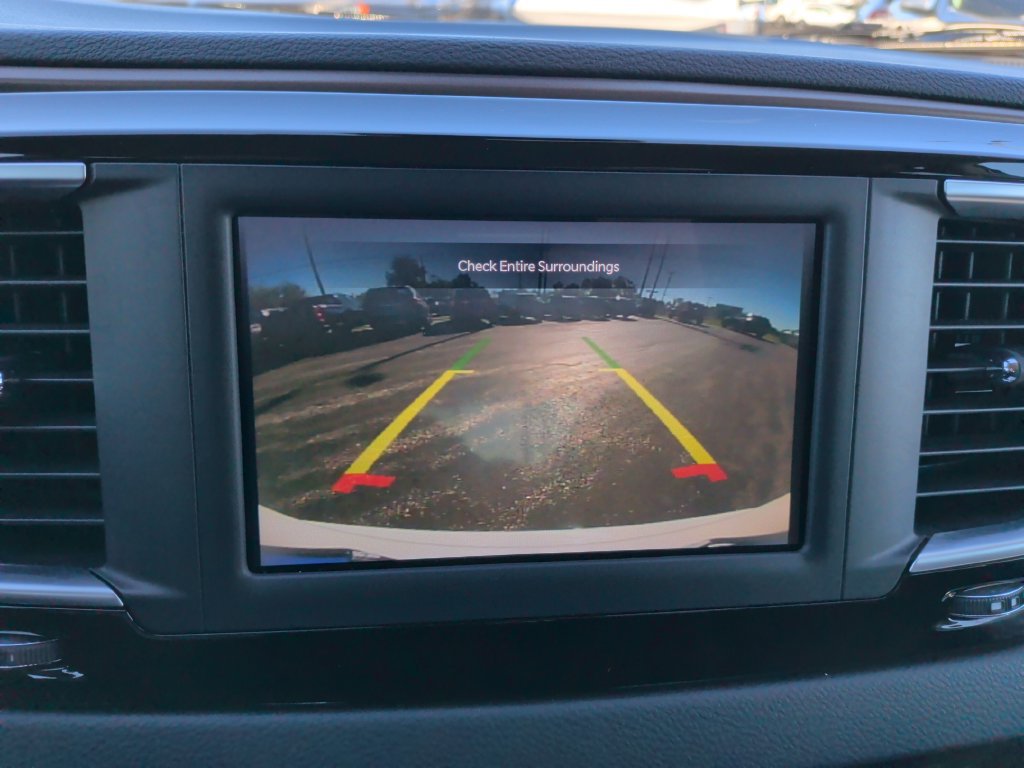 Used 2023 Chrysler Voyager LX FWD image 14