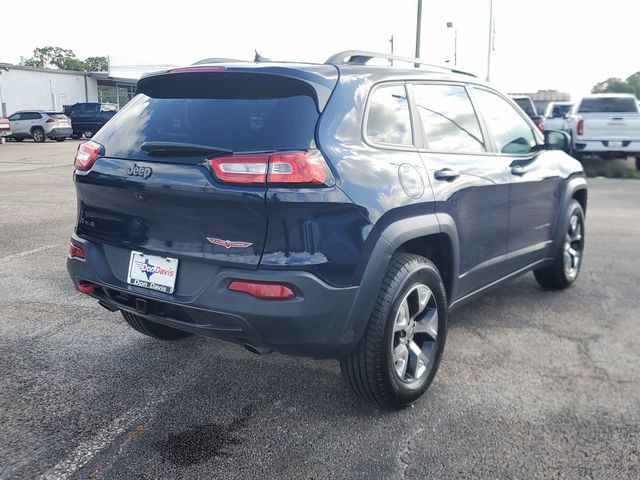 Used 2015 Jeep Cherokee Trailhawk w/ Comfort/Convenience Group AWD/4WD image 3