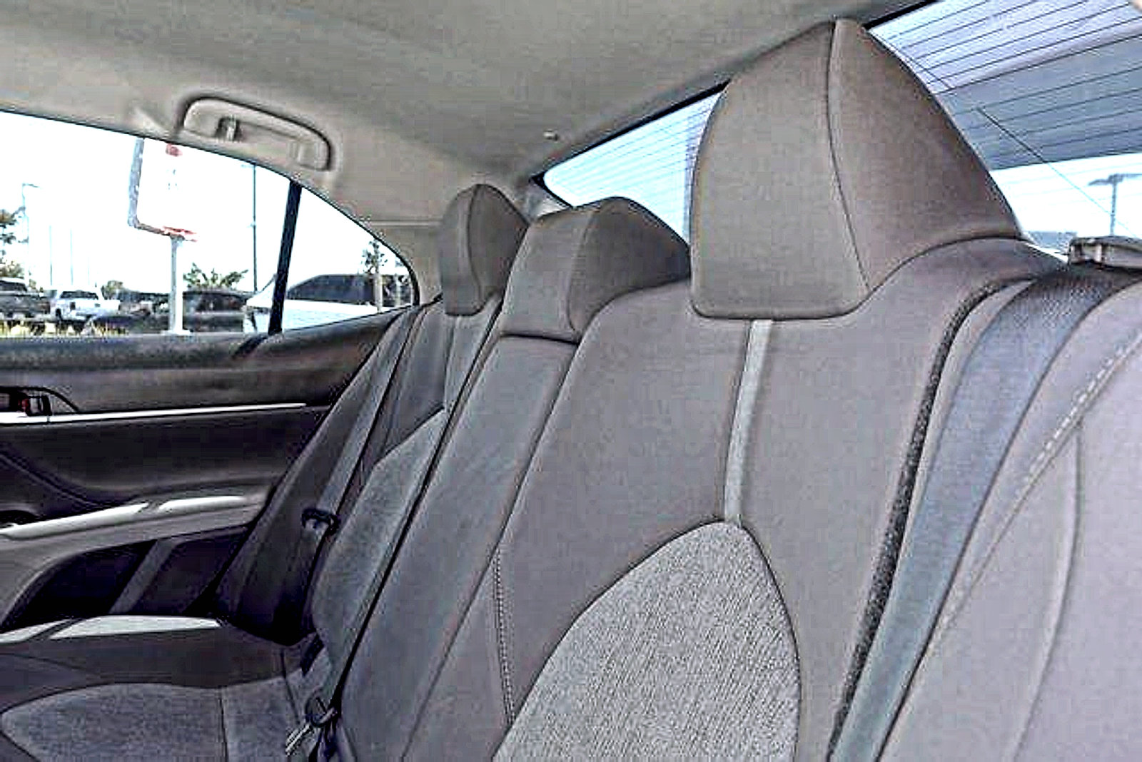 Used 2021 Toyota Camry LE w/ Convenience Package FWD image 23