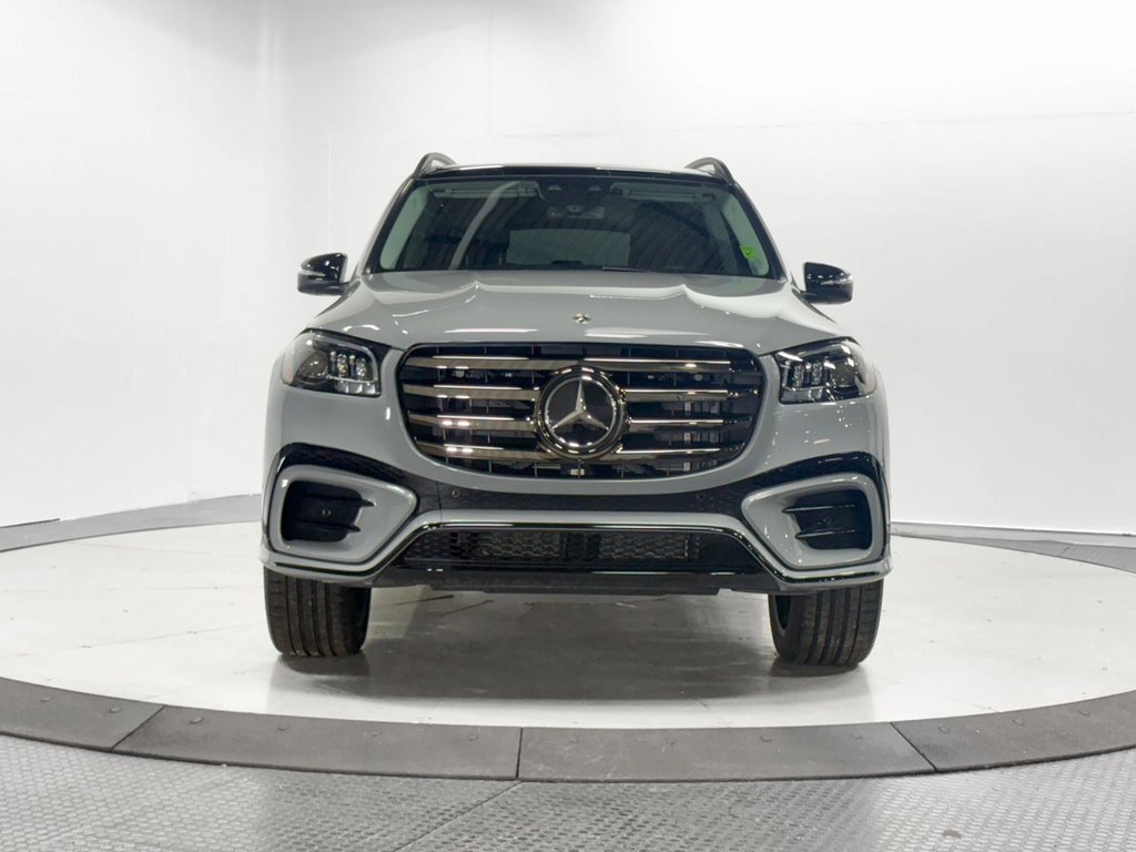 Used 2024 Mercedes-Benz GLS 450 4MATIC image 2