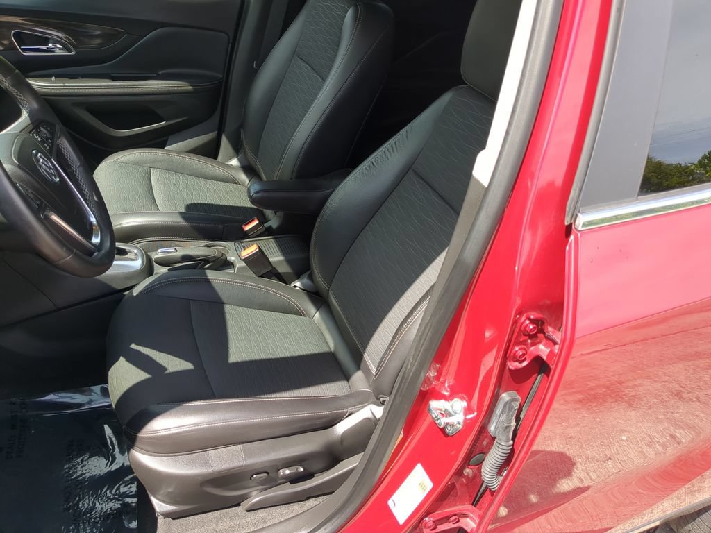 Used 2015 Buick Encore Convenience FWD image 18