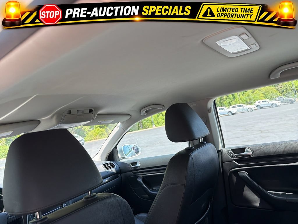 Used 2014 Volkswagen Jetta SE FWD image 32