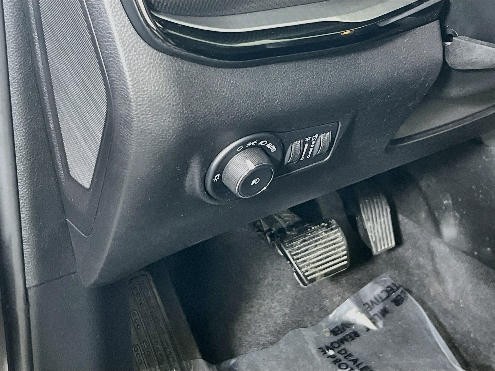 Used 2022 Jeep Compass Trailhawk AWD/4WD image 10