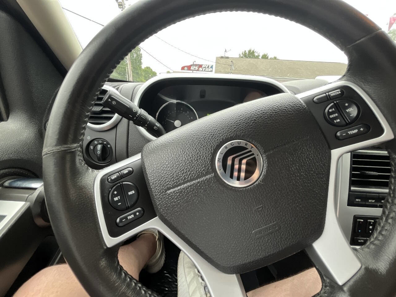 Used 2007 Mercury Mountaineer Premier image 44