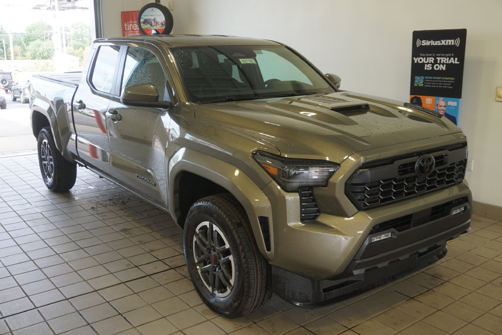 New 2026 Toyota Tacoma TRD Sport AWD/4WD image 2
