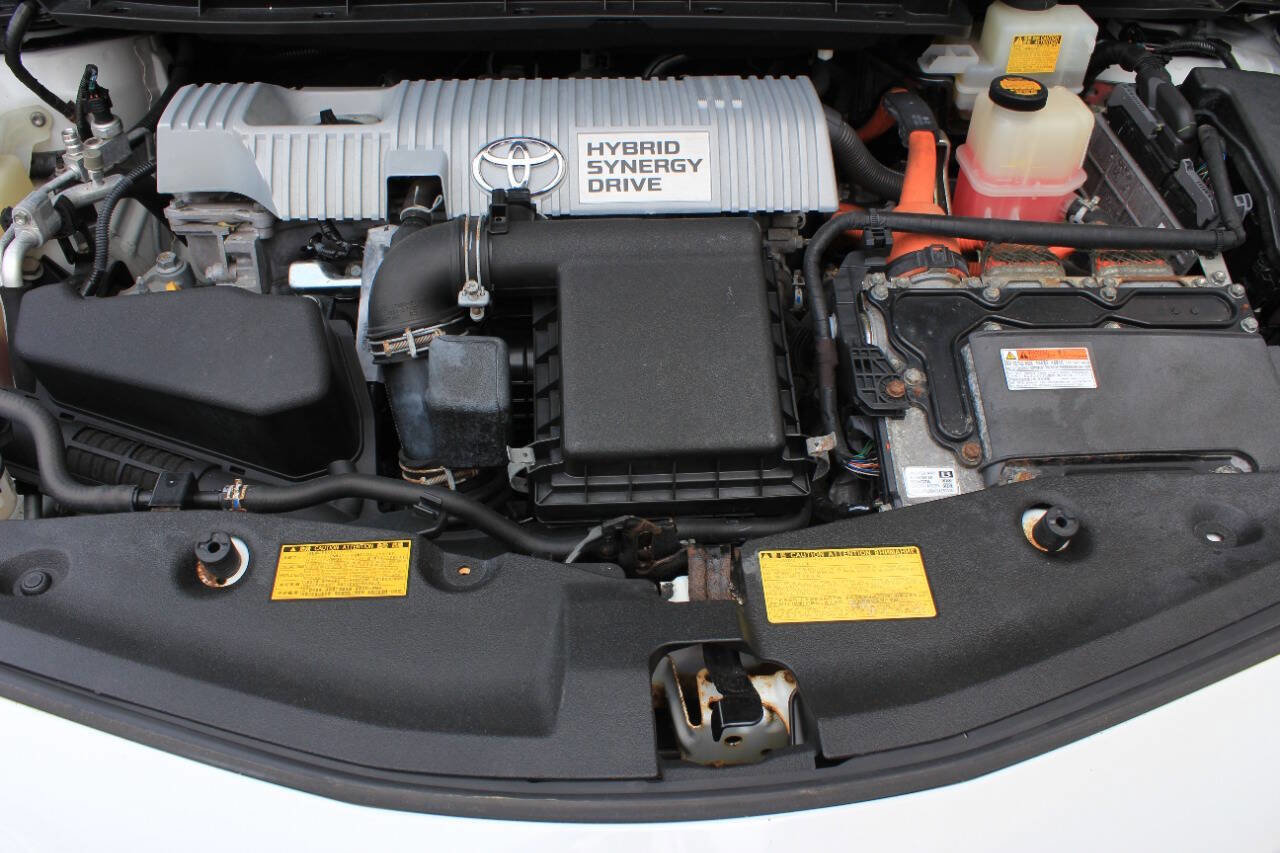 Used 2013 Toyota Prius V Two FWD image 23
