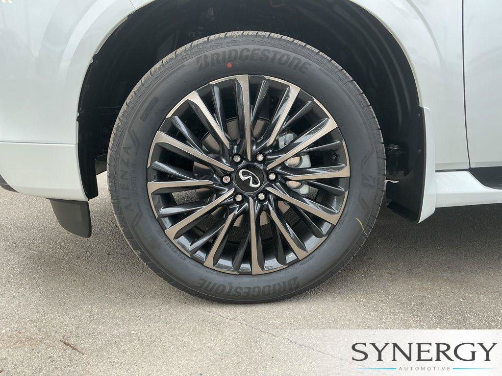 New 2026 INFINITI QX80 Autograph w/ Premium Cargo Package AWD/4WD image 9