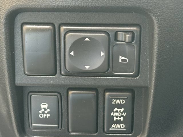 Used 2012 Nissan Juke SL AWD/4WD image 14