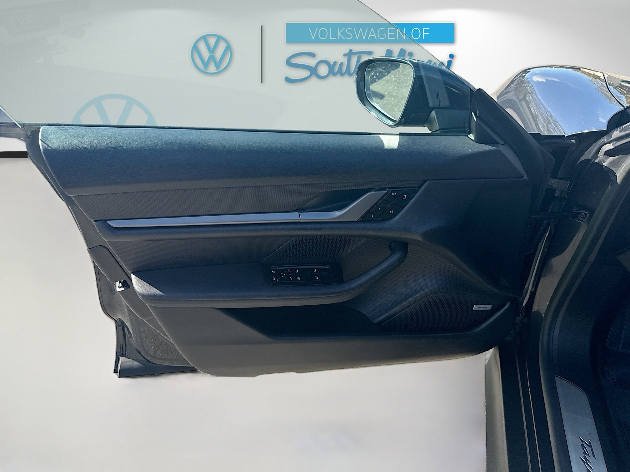 Used 2023 Porsche Taycan w/ Premium Package image 20