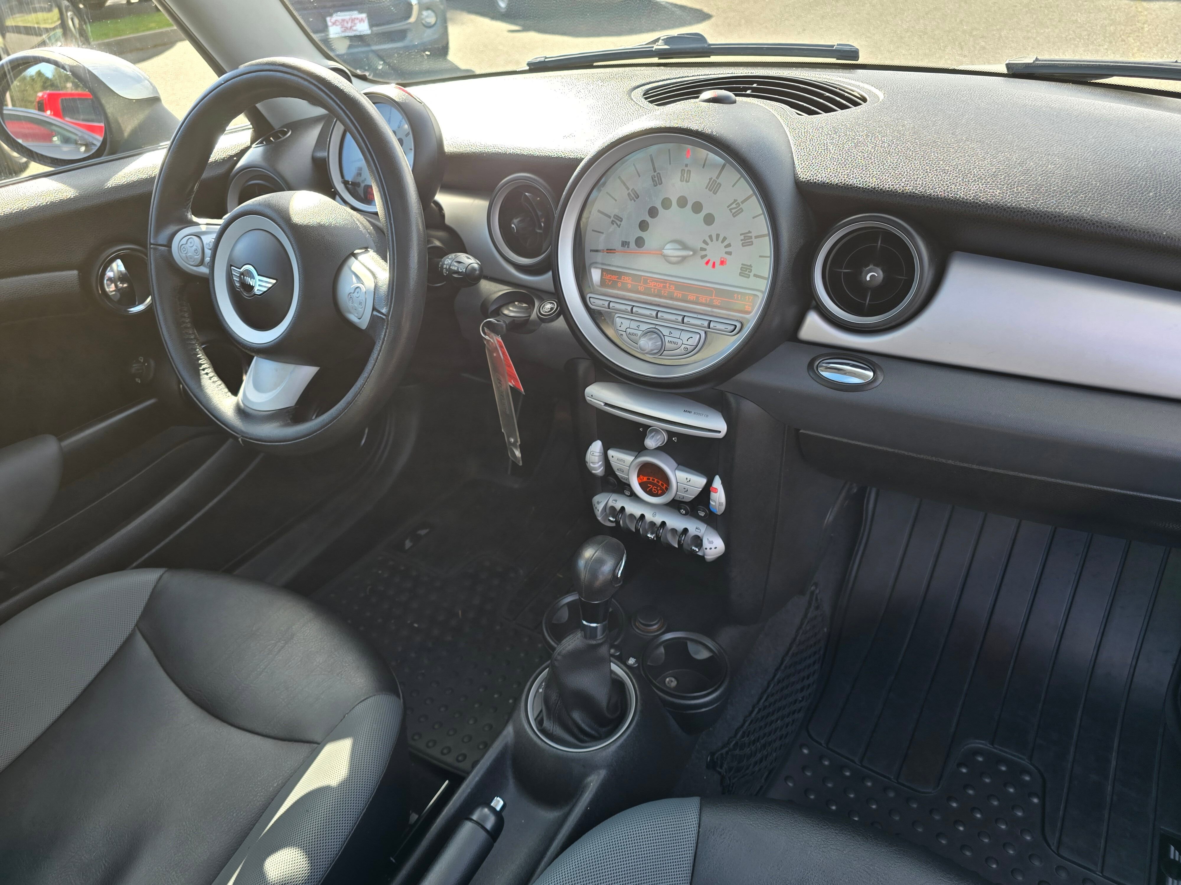 Used 2010 MINI Cooper Clubman Hardtop image 10