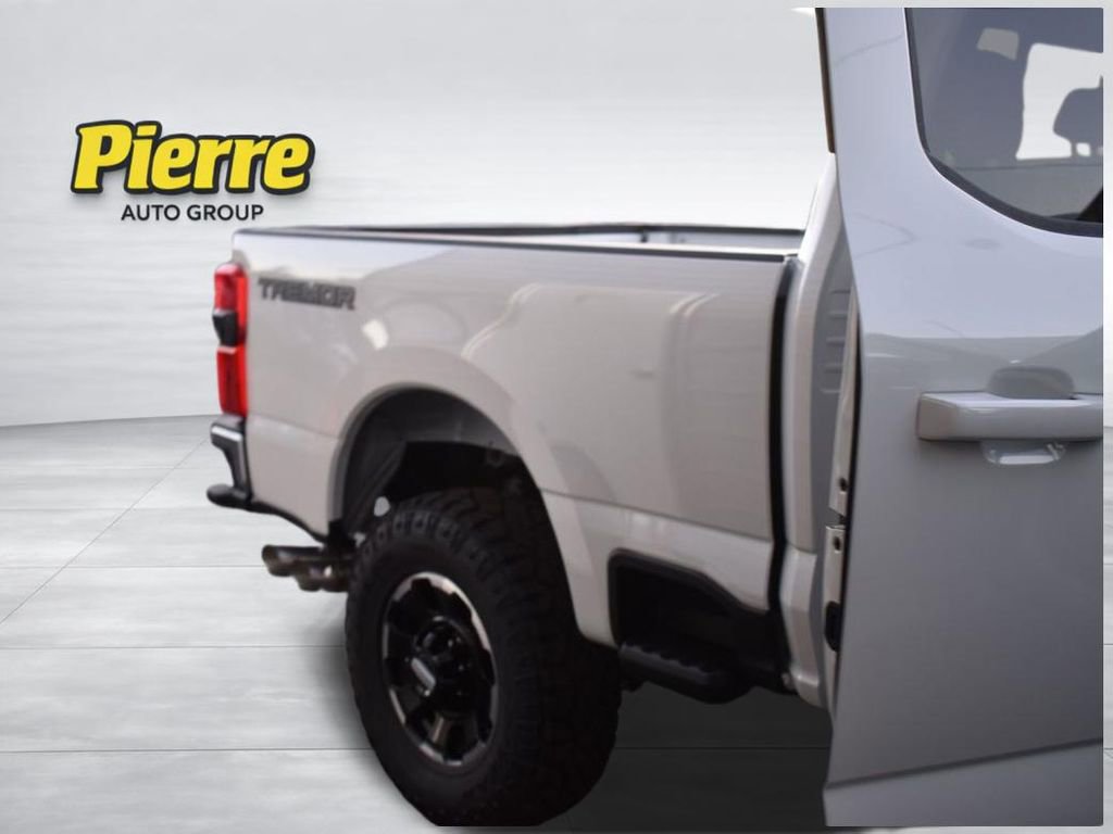 New 2025 Ford F350 Lariat w/ Lariat Ultimate Package image 28