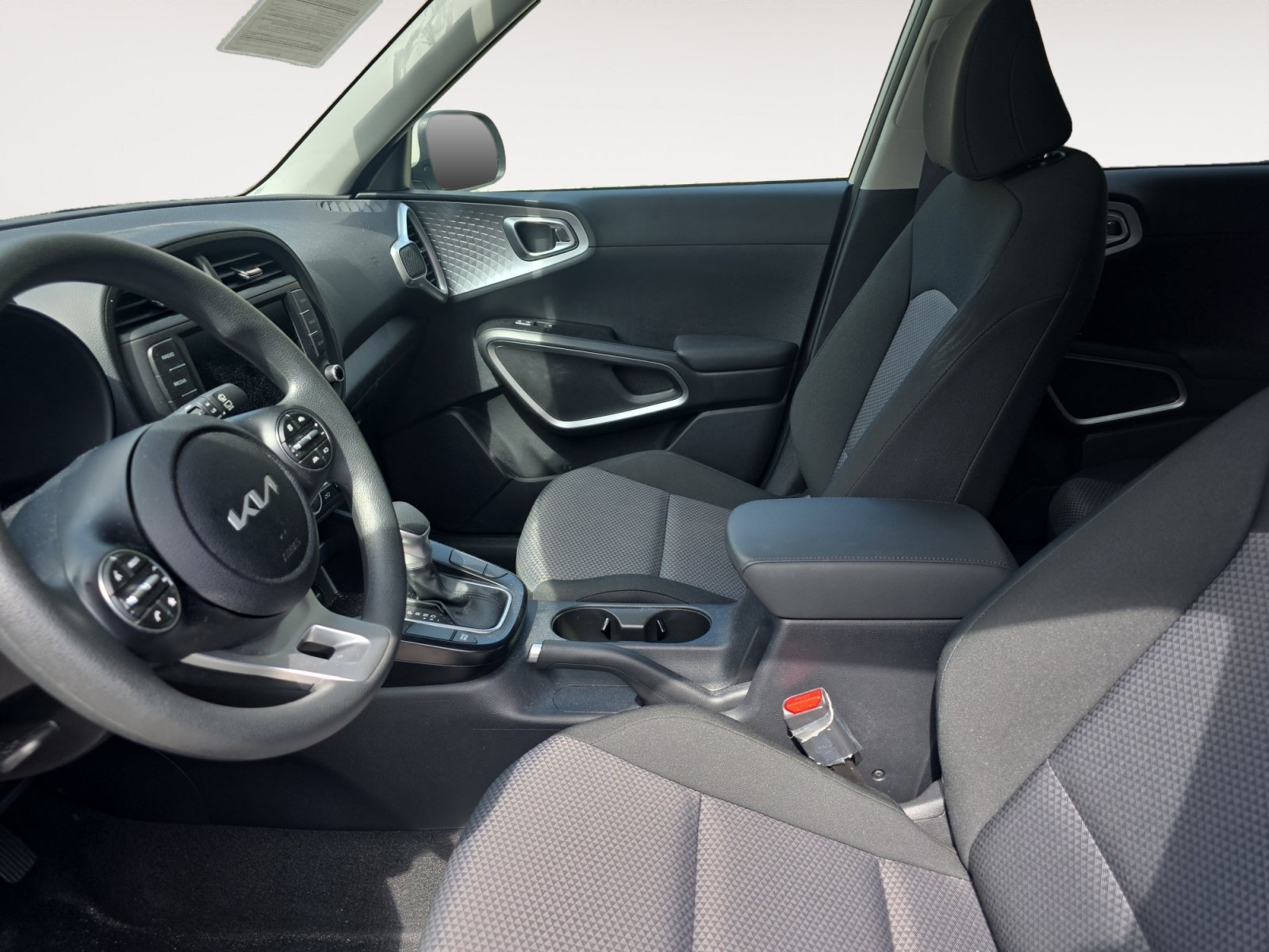 Certified 2025 Kia Soul LX w/ LX Technology Package FWD image 21