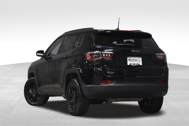 New 2026 Jeep Compass Latitude image 2