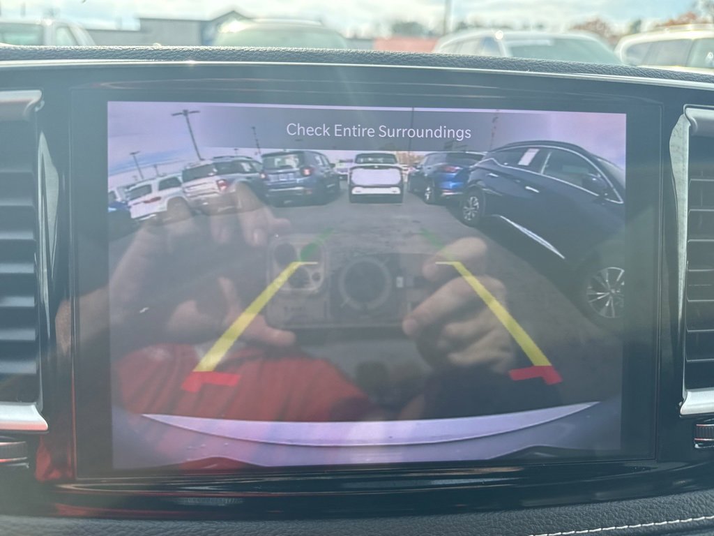 Used 2022 Chrysler Pacifica Touring-L w/ S Appearance Package image 19