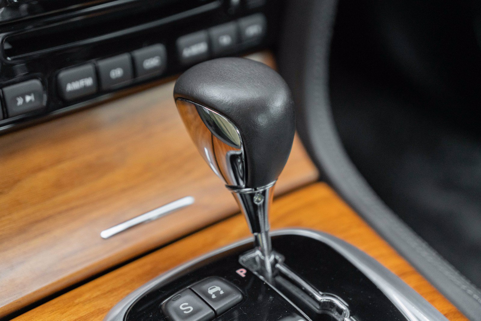 Used 2006 Jaguar XJ Vanden Plas Super V8 Portfolio RWD image 31