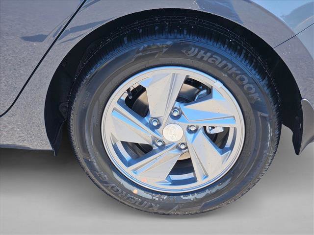 New 2026 Hyundai Elantra SE image 8