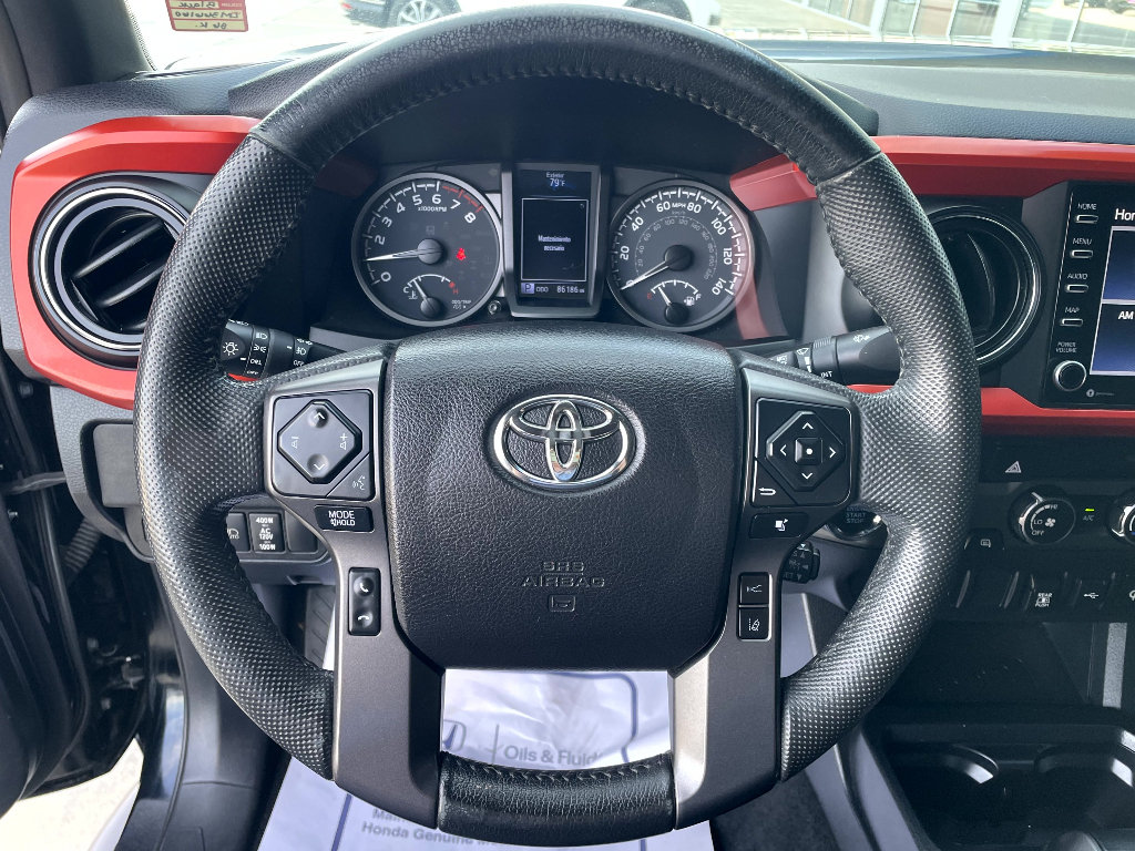 Used 2020 Toyota Tacoma TRD Off-Road AWD/4WD image 13