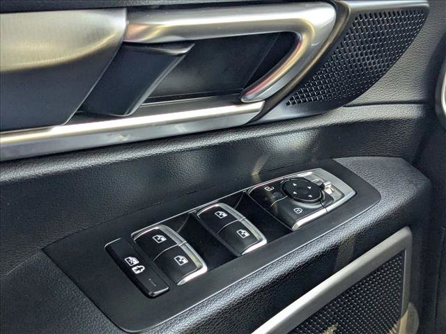 Used 2023 Kia Telluride S image 16