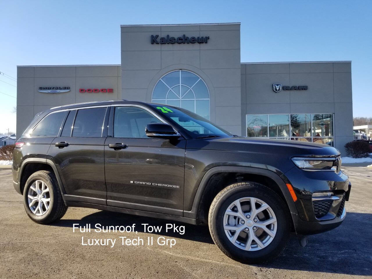 Certified 2024 Jeep Grand Cherokee Limited w/ Luxury Tech Group II image 1