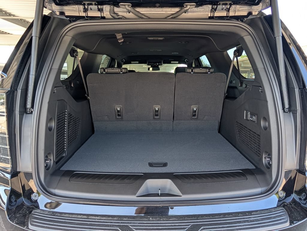 New 2026 Chevrolet Suburban LT w/ Comfort Package RWD image 33