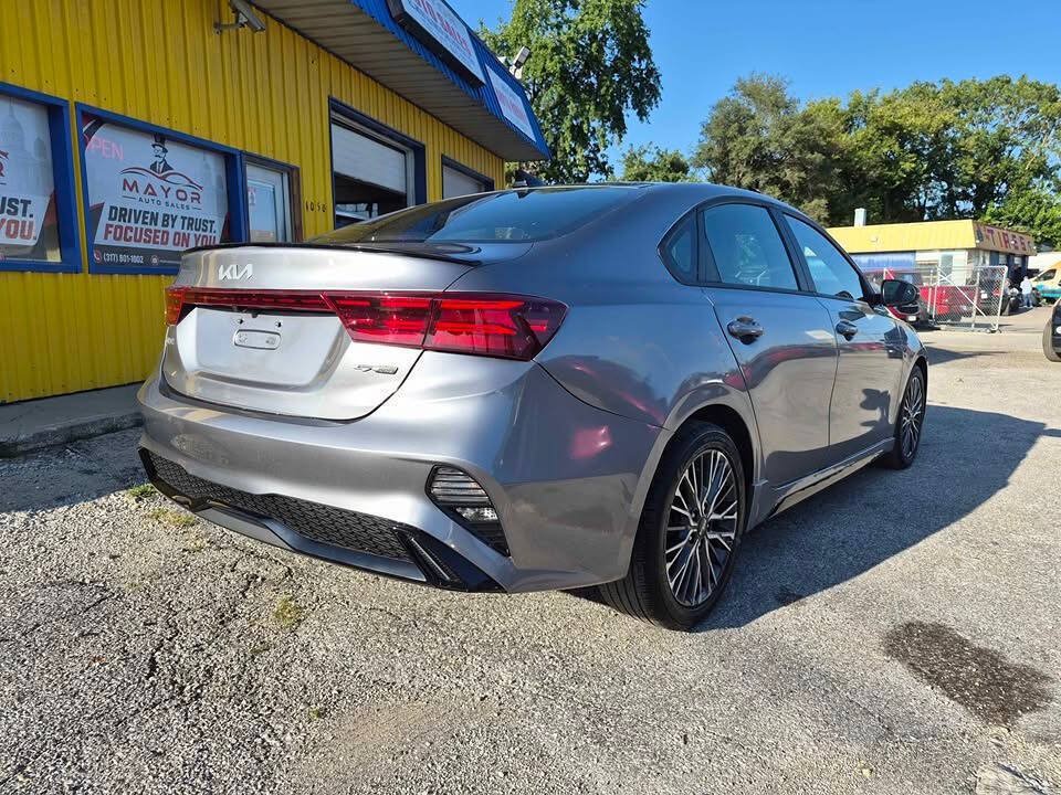 Used 2024 Kia Forte GT-Line w/ GT-Line Premium Package FWD image 4