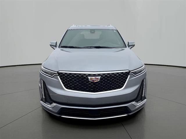 Certified 2025 Cadillac XT6 Premium Luxury w/ Platinum Package image 8