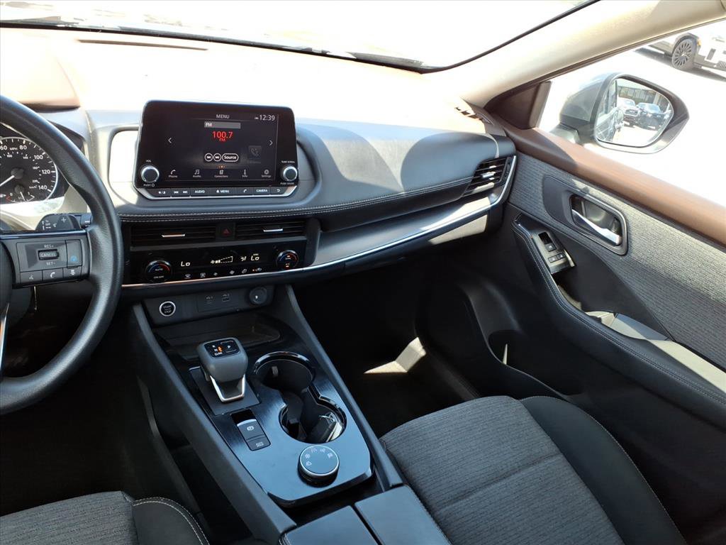 Used 2023 Nissan Rogue SV AWD/4WD image 7
