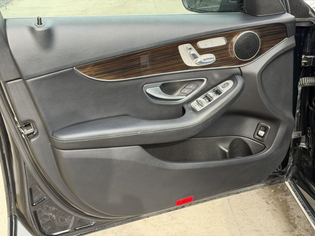 Used 2016 Mercedes-Benz C 300 4MATIC Sedan image 18
