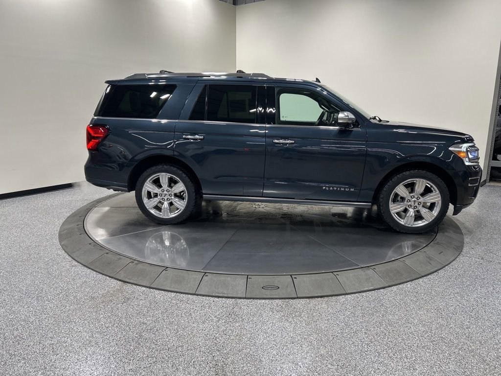 Used 2023 Ford Expedition Platinum image 5