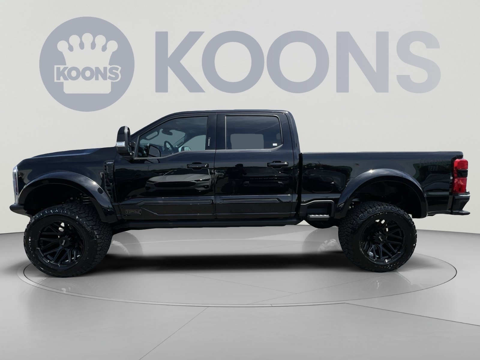 New 2026 Ford F250 Lariat w/ Black Appearance Package AWD/4WD image 7
