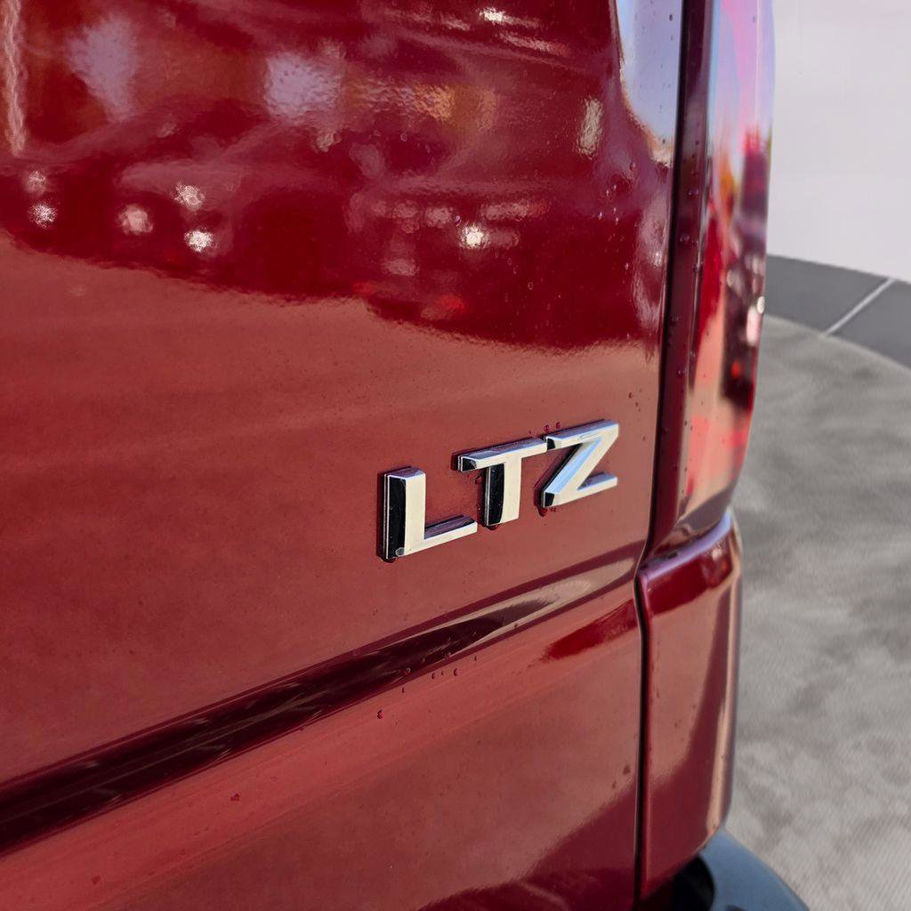 Used 2023 Chevrolet Silverado 1500 LTZ w/ LTZ Premium Texas Edition AWD/4WD image 16