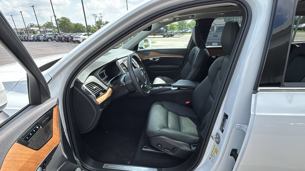 Certified 2024 Volvo XC90 T8 Plus w/ Protection Package Premier AWD/4WD image 24