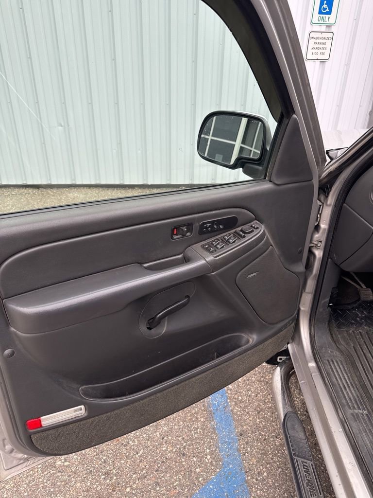 Used 2005 GMC Sierra 1500 SLT w/ Light Duty Power Package image 12