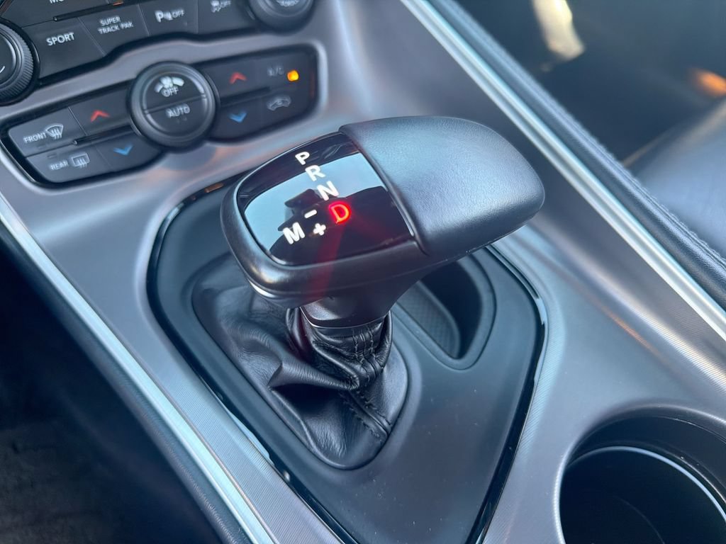 Used 2021 Dodge Challenger R/T w/ Driver Convenience Group RWD image 21