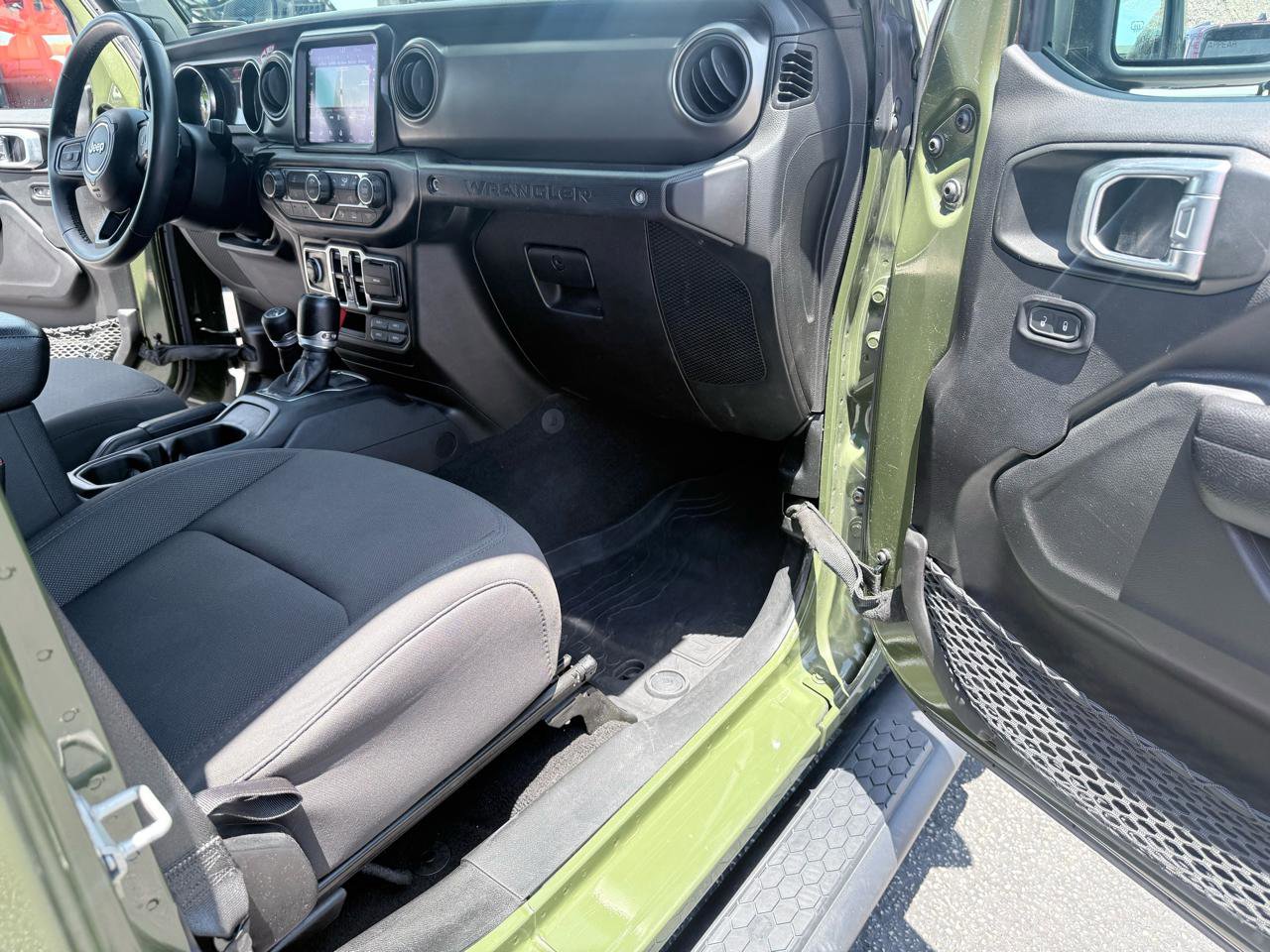 Used 2023 Jeep Wrangler Unlimited Sport w/ Sun And Sound Package AWD/4WD image 22