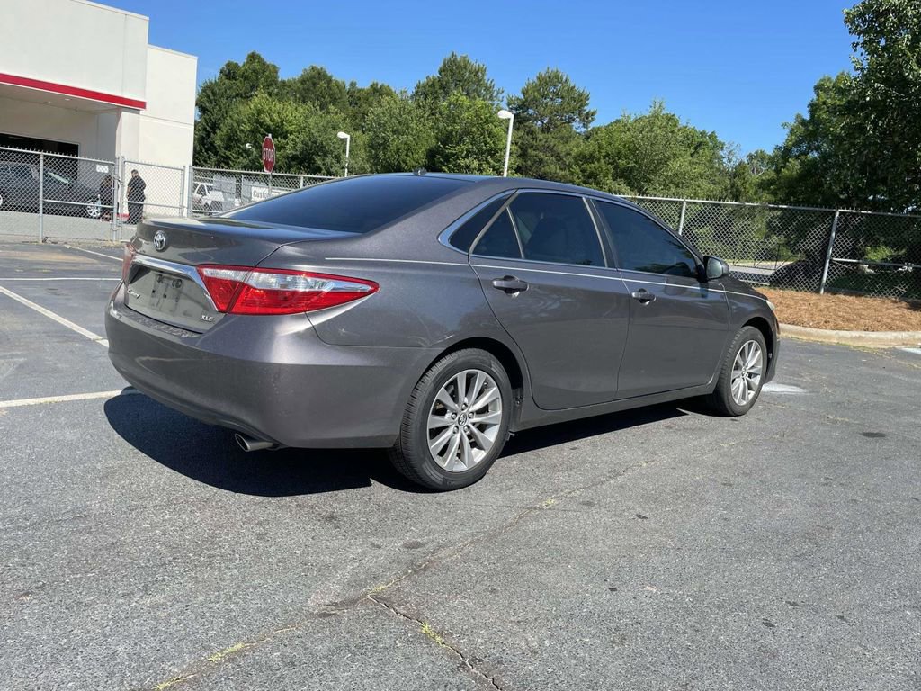 Used 2017 Toyota Camry XLE FWD image 19