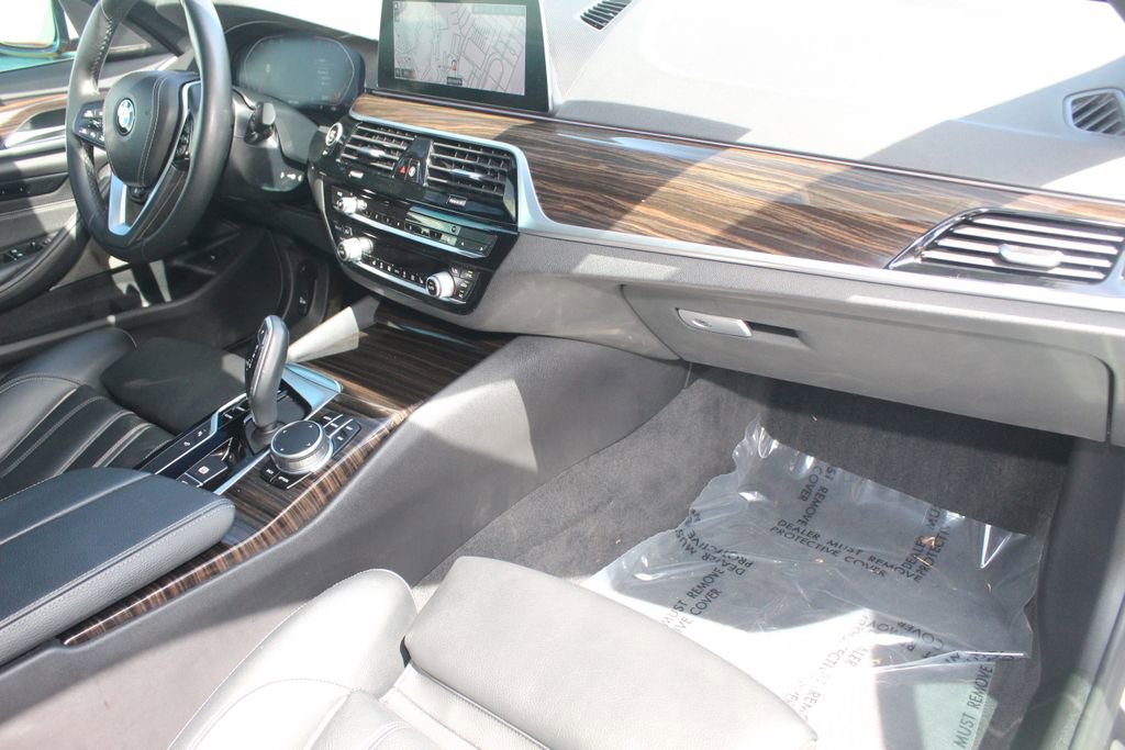 Used 2020 BMW 540i xDrive w/ Executive Package AWD/4WD image 28