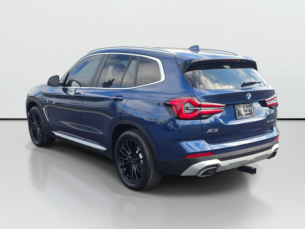 Used 2022 BMW X3 xDrive30i w/ Premium Package 2 (ZPA) AWD/4WD image 3