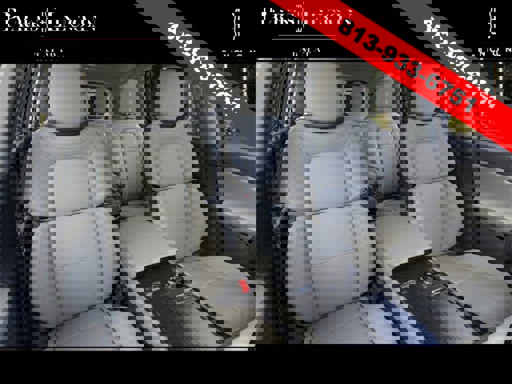 New 2025 Lincoln Aviator Reserve w/ Equipment Group 201A image 32