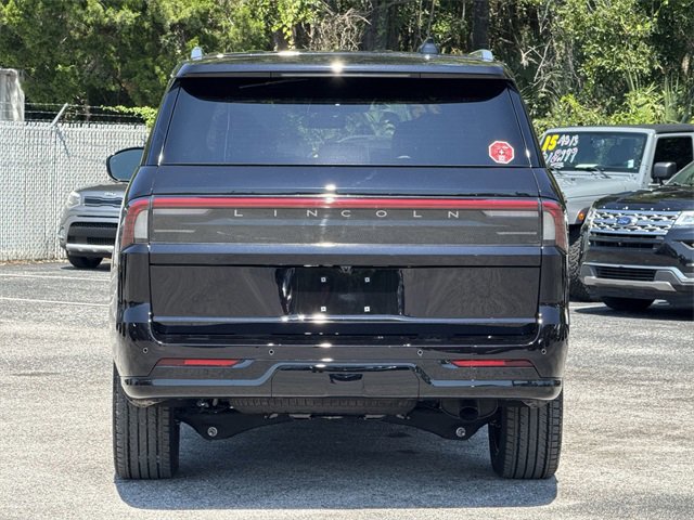 New 2025 Lincoln Navigator L Reserve image 6